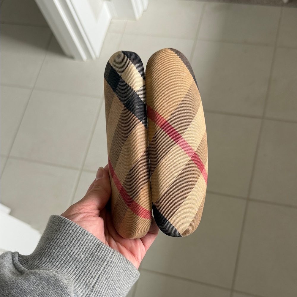 Burberry Fabric Plaid Glasses Case